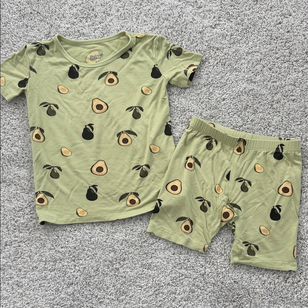 KyteBaby short sleeve/shorts pajamas, 4T
